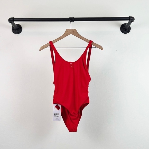 NWT Charlie Holiday Badlands Ribbed Scoop Back One Piece Swimsuit In Red - Picture 4 of 7
